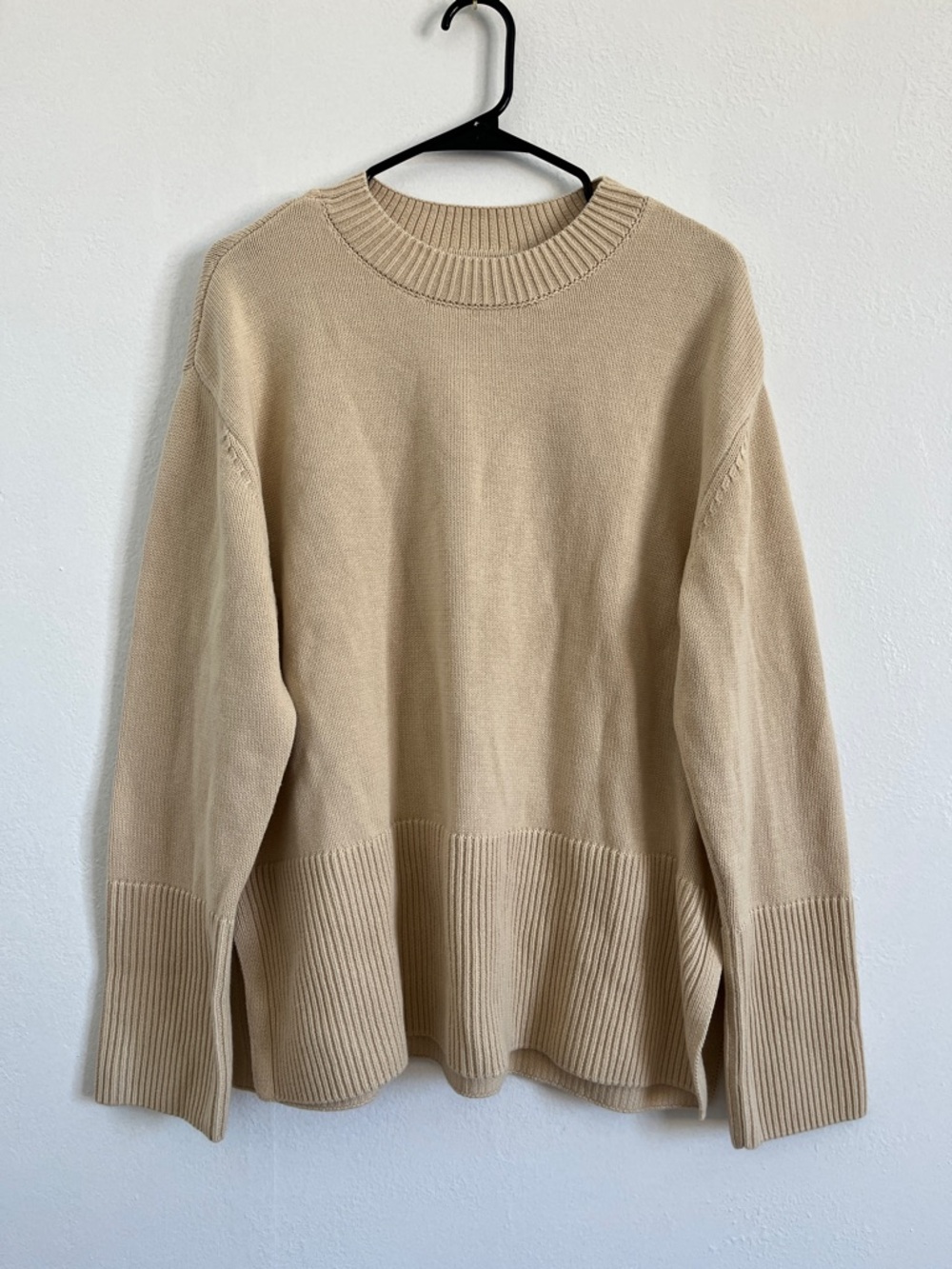 GAP Beige Knit Crewneck Sweater Large